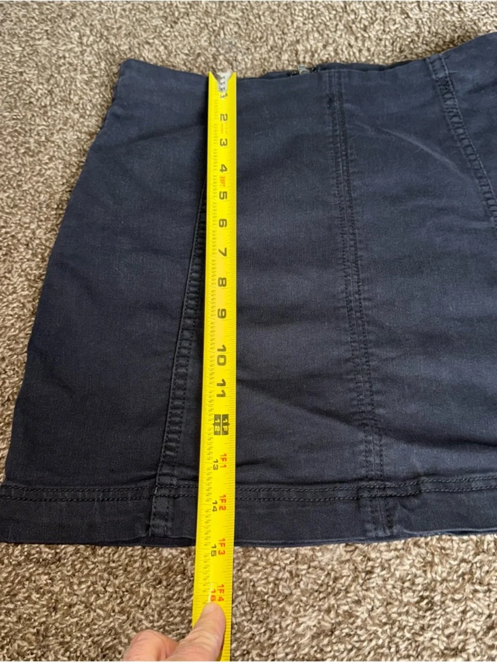 Free People Black Mini Skirt Sz 6 ~ Stylish - Picture 11 of 14